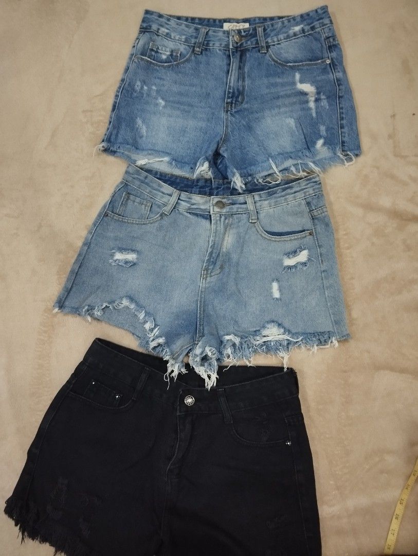 Denim shorts bundle distressed ripped denim high waisted (Category: Shorts) located in Dagupan City. Submitted by nahamul_1508 (Listing ID 1467568298, Image 2). Description: Preloved #23 bundle of 3 size all 28.