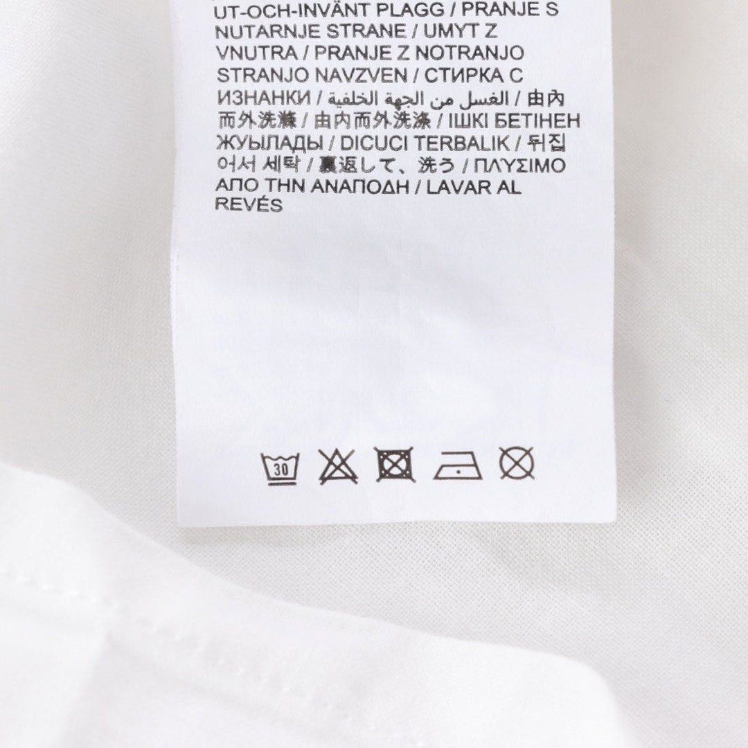 Desigual beaded sequins details graphic polo (Category: Longsleeves) located in Baguio. Submitted by thecloset.bg (Listing ID 1467550119, Image 3). Description: .