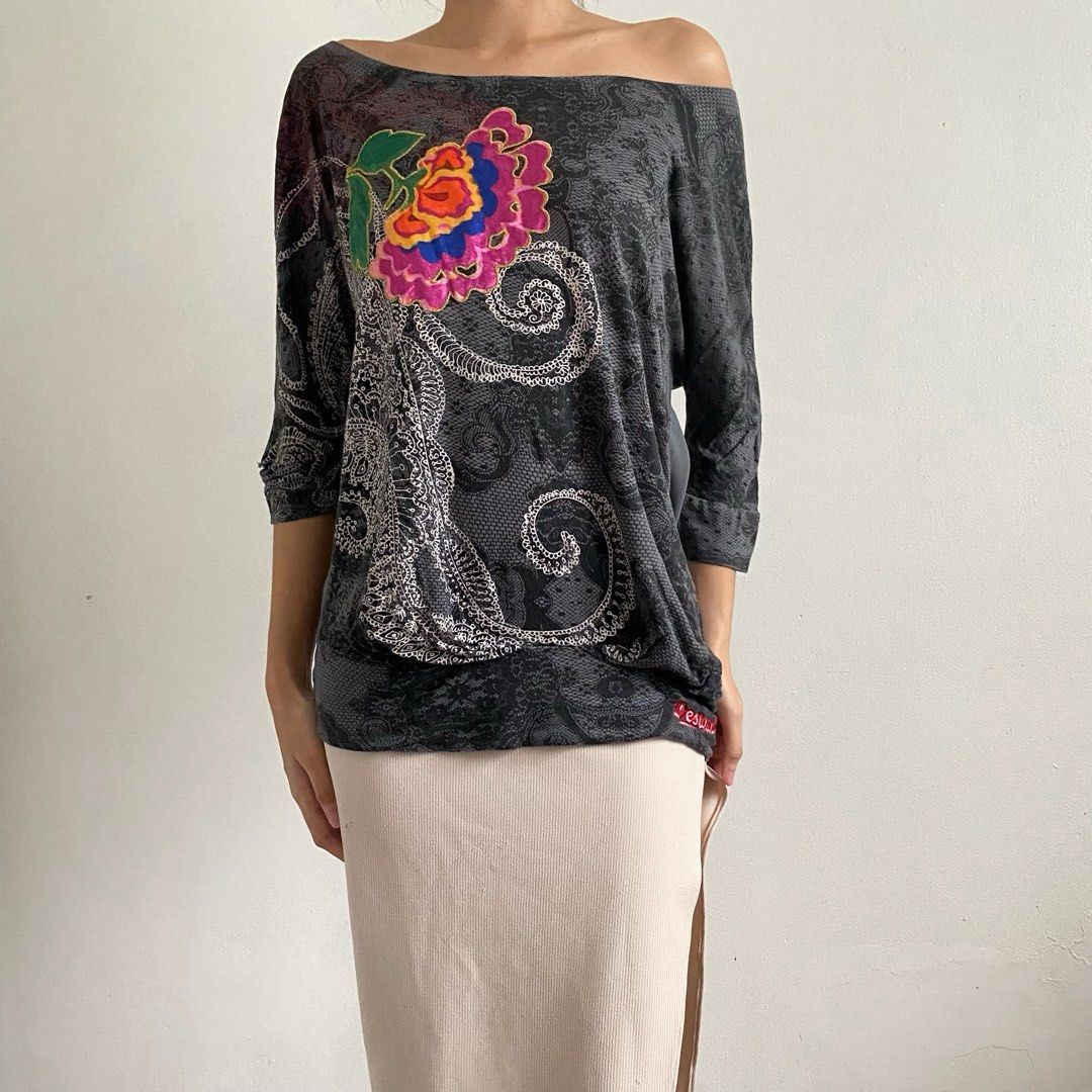 Desigual graphic top (Category: Blouses) located in Tarlac. Submitted by luv__vintage (Listing ID 1467473602, Image 1). Description: .