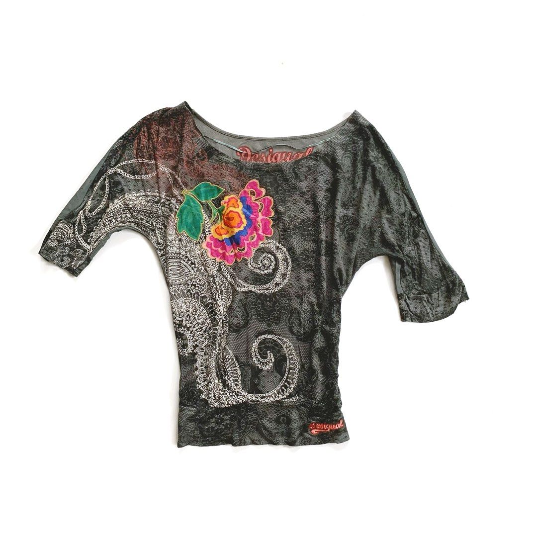 Desigual graphic top (Category: Blouses) located in Tarlac. Submitted by luv__vintage (Listing ID 1467473602, Image 2). Description: .