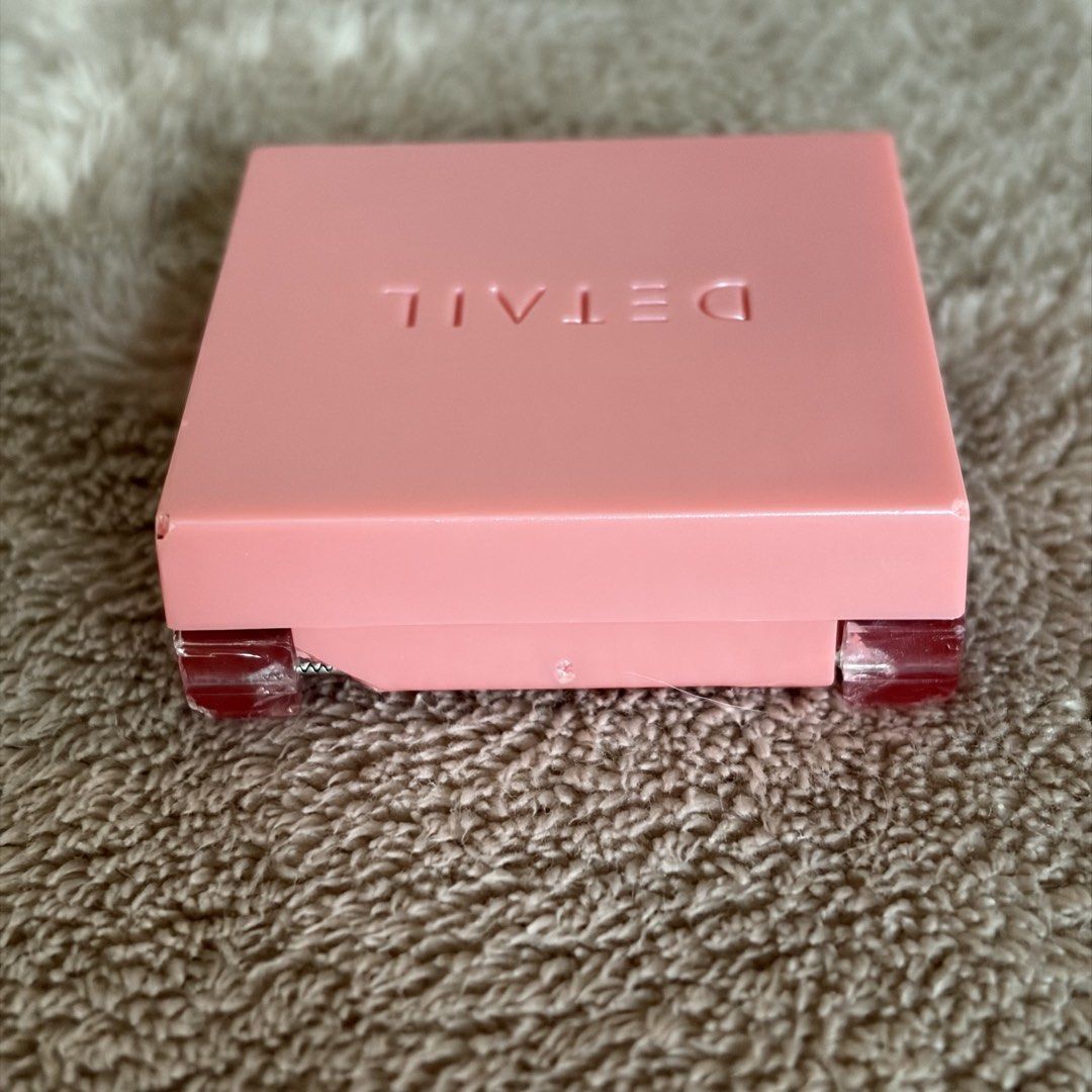 Detail Cosmetics Silk Touch Diffused Blush (Category: Makeup) located in San Juan City. Submitted by _ands_ (Listing ID 1467457631, Image 2). Description: - Shade: Sistine - Practically full amount of product remaining ❗️Flaw: broken packaging .