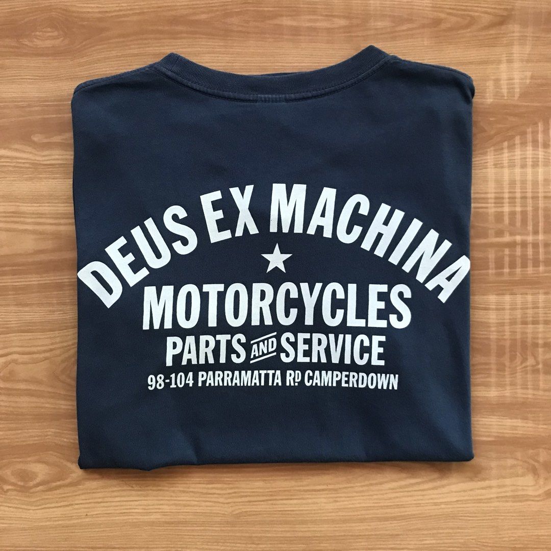 Deus Ex Machina Shirt (Category: Tshirts & Polo Shirts ) located in Cebu City. Submitted by whytruekoy (Listing ID 1467222477, Image 1). Description: Deus Ex Machina Shirt Authentic Size Large W / 21 L / 28 Excellent.