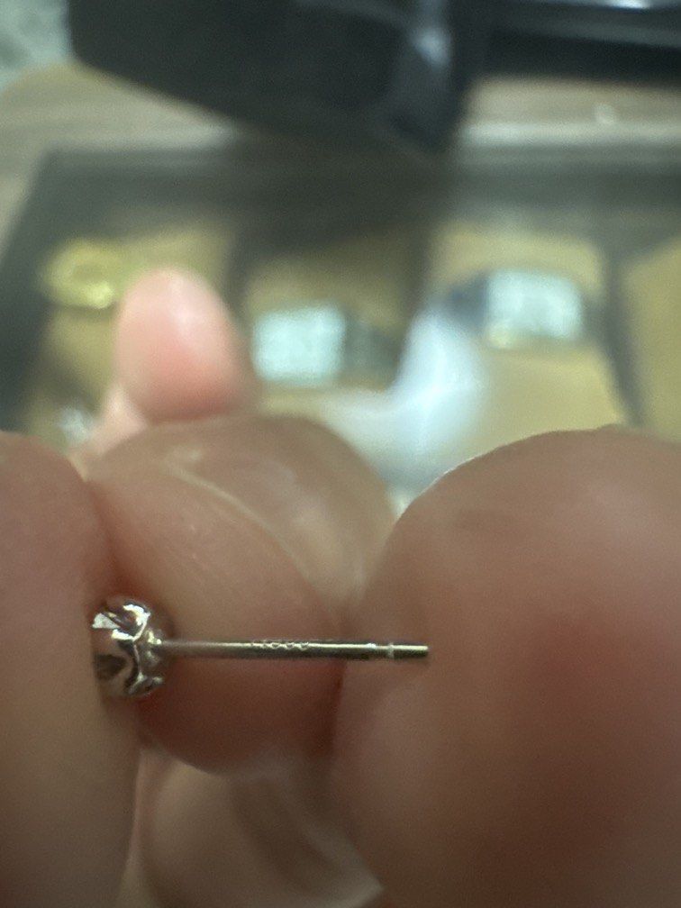 diamond earrings (Category: Luxury Accessories) located in Paranaque City. Submitted by marche8 (Listing ID 1467447931, Image 3). Description: Platinum 0.15 diamond 14k 0.15 diamond Two sets earrings for only 9999 pesos only shipping add 1500 pesos This items are from japan .