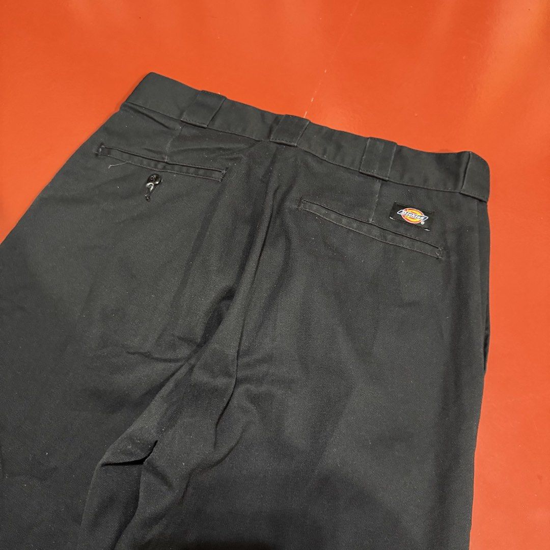 DICKIES 874 CHINO PANTS (Category: Chinos) located in Pasig City. Submitted by buzzthrifty (Listing ID 1467547010, Image 3). Description: SIZE 28-30WAIST 39"LENGTH 9"HEM EXCELLENT CONDITION .