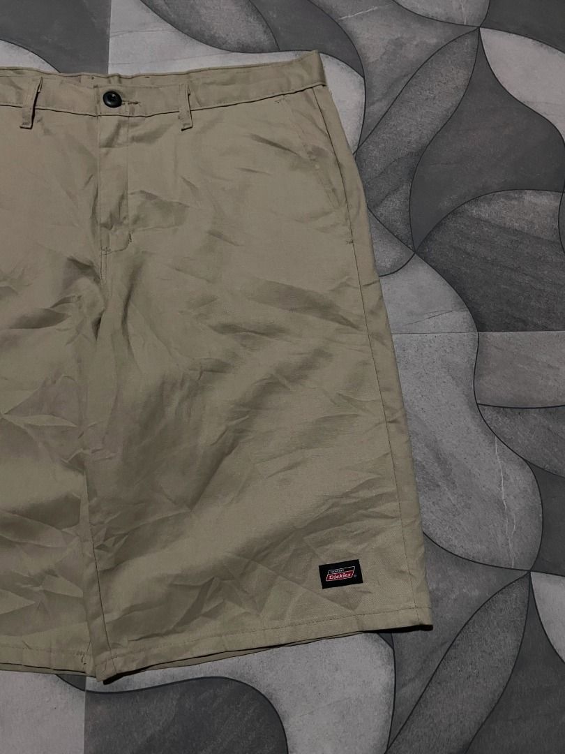 DICKIES DOUBLE PATCHED MULTI-POCKET SHORTS (Category: Shorts) located in Tabaco. Submitted by touchbytats (Listing ID 1467501306, Image 2). Description: size: 36 length: 23.5 leg hole: 12 issue: stain / need to iron 📍Shipping fee is shouldered by the buyer NOTE: 📍Please manage your expectation. 📍These are thrifted items, already washed and ready to wear. However, some pieces may have stains that can be removed with washing. 📍Minor signs of we