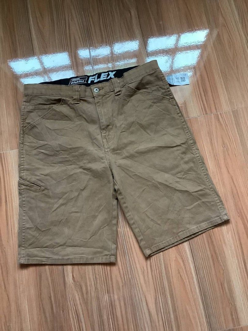 Dickies Genuine Flex (Category: Shorts) located in Canaman. Submitted by stayhypethrifted (Listing ID 1467484790, Image 2). Description: .