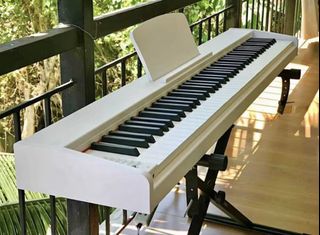 Yamaha PSR-SX700 Digital Workstation Arranger Keyboard, Hobbies ...