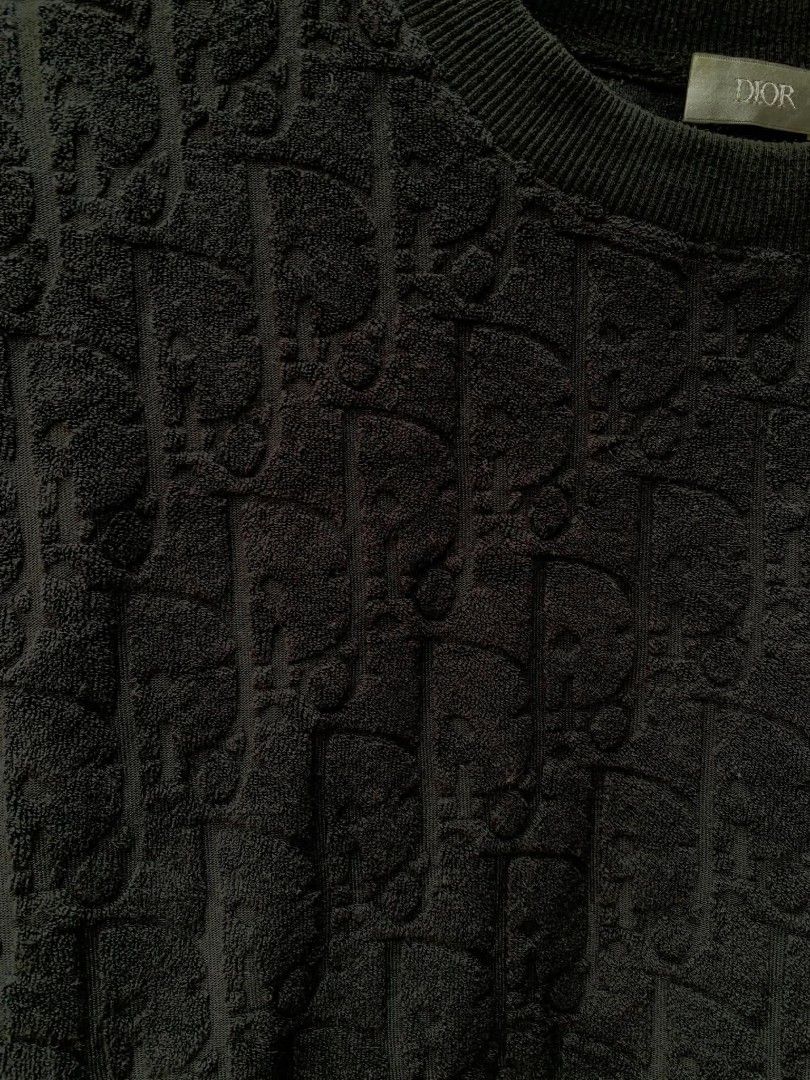 Dior (Category: Tshirts & Polo Shirts ) located in Davao. Submitted by terrencefinds (Listing ID 1467490115, Image 2). Description: No issue Dior oblique black terry cotton no issue Med-Large.