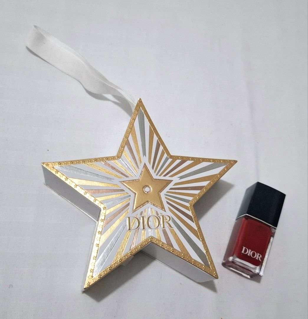 Dior 999 Red nail polish luxury (Category: Hands & Nails) located in Taguig. Submitted by welcome2myprelovedshop (Listing ID 1467439901, Image 1). Description: take this dior 999 red nail polish for only 500p . just tested once. its good as new. giving it with star dior box. so cute. the box can also be decorated..