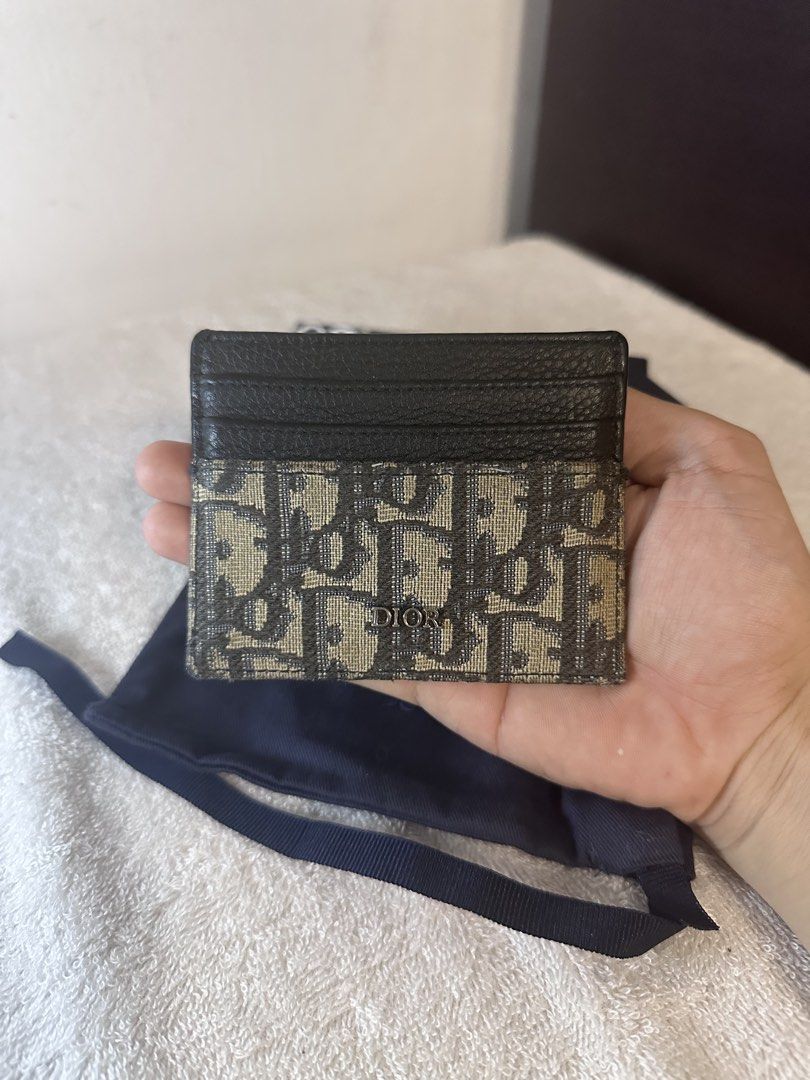 Dior Card Holder Oblique Jacquard (Category: Wallets & Card Holders) located in Dasmarinas. Submitted by takuya_ (Listing ID 1467602713, Image 2). Description: Dior Card Holder Oblique Jacquard Likenew | Complete with box (With Legit App Certificate) ₱16,000 ONLY! SRP30k 📍Gentri Cavite.