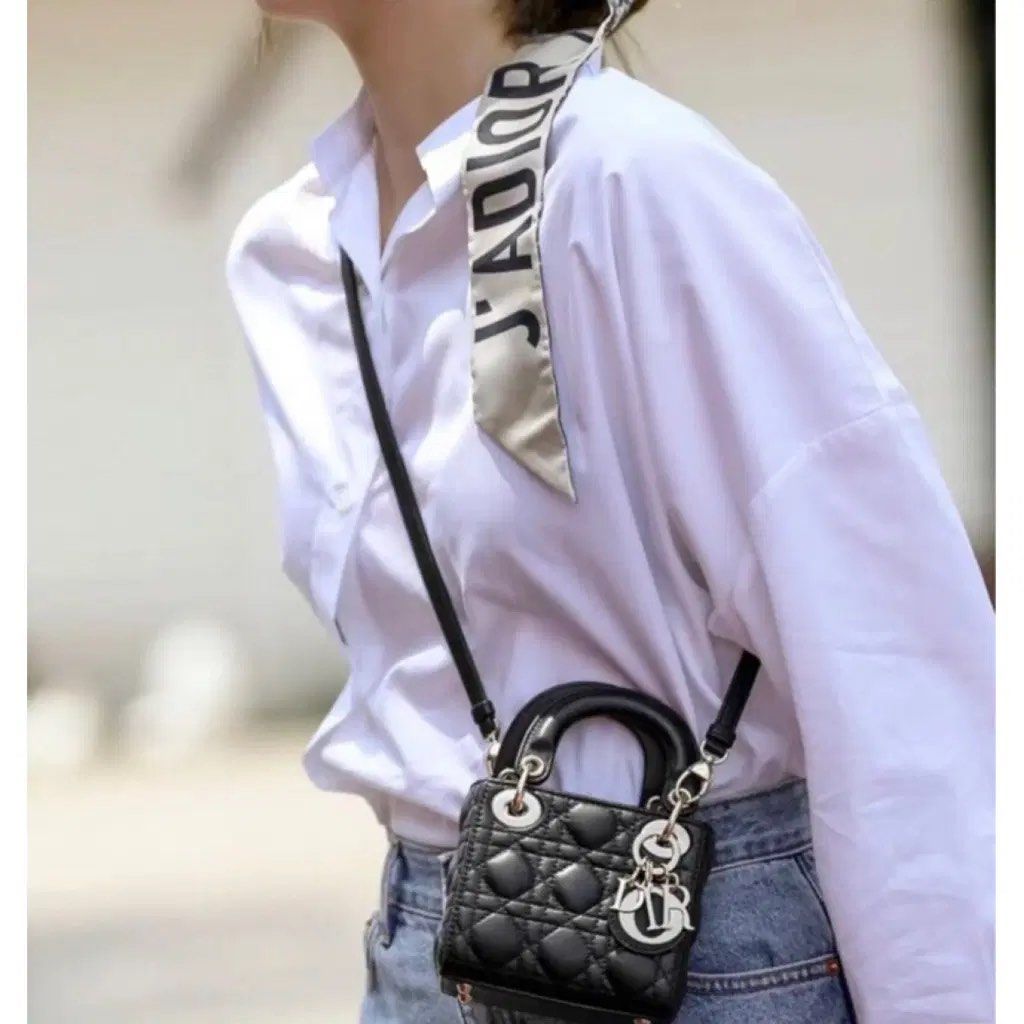 Dior Lady Dior Micro Lambskin satchel bag (Category: Cross-body Bags) located in Manila. Submitted by earlylifecrisis (Listing ID 1467378772, Image 1). Description: Condition 9/10 Measure it by inch Width: 5 Length: 4.5 Depth: 2.5 Handle:3 Sling: 16 •Refund / Returns not allowed allowed •Please do check the dimensions size on labels sometimes are not accurate on the sizing •Ask me before purchasing.