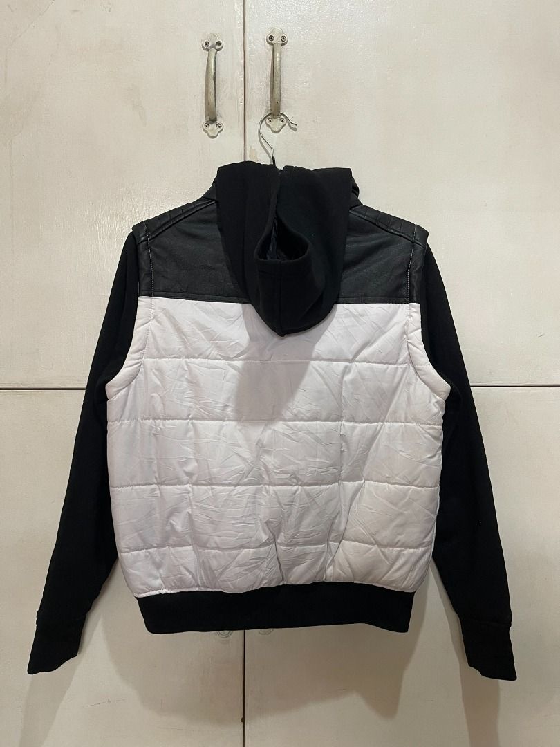 DISTORTION BLACK & WHITE HOODIE JACKET (Category: Coats, Jackets and Outerwear) located in Manila. Submitted by ako.si.lemmor (Listing ID 1467425928, Image 3). Description: This item is authentic but thrifted, manage your expectation. Dimes: 19X23 (XS) Color rate: 8/10 Issue: Leather tear sa front part Shipping at your own cost or pickup Mandaluyong..