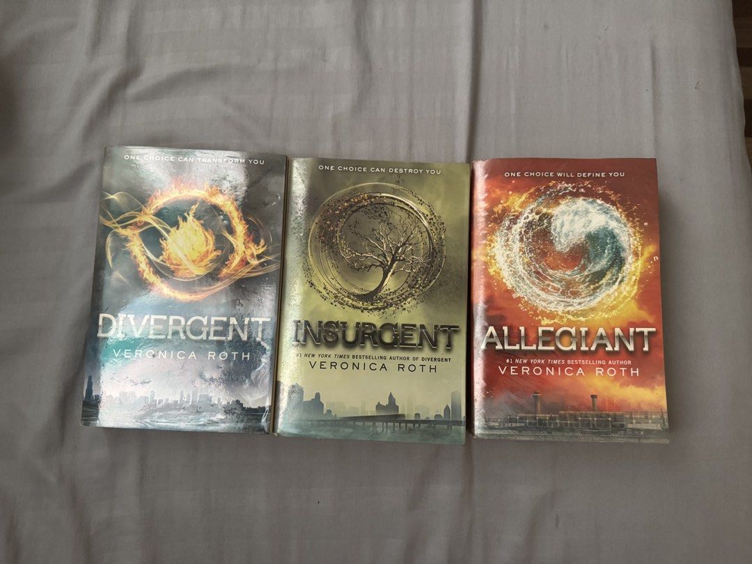 Divergent Series Paperback Set by Veronica Roth (Category: Storybooks) located in Cainta. Submitted by pinedaandr02341 (Listing ID 1467415638, Image 1). Description: - Title: Divergent Trilogy by Veronica Roth - Includes: Divergent, Insurgent, and Allegiant - plastic covered - tanning pages - sold as set only Loc: Cainta, Rizal MOD: J&T, Lbc, Llaamove MOP: Gcash, Bpi, Maribann.