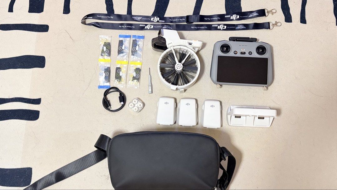 DJI Fly More Combo with Remote Controller and Accessories (Category: Drones) located in Cavite. Submitted by vj.martillano (Listing ID 1467532272, Image 1). Description: Used DJI Flip Fly More Combo Inclusion - Drone - DJIRC2 Remote Controller - Three Batteries * 5, 5, 6 cycle count - Charging Hub - Extra Propellers / screw driver - Carrying Bag - USB Cable -Tempered glass (installed on RC2 controller) *No issues and seldom used! *Like brand new 