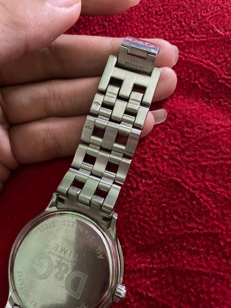 Dolce&Gabbana Watch (Category: Luxury Watches) located in San Quintin. Submitted by polasolah (Listing ID 1467500418, Image 3). Description: Di nagana, kayo na magpaayos pero nasa good condition, makinang PAYMENT FIRST PO Mod | JNT.
