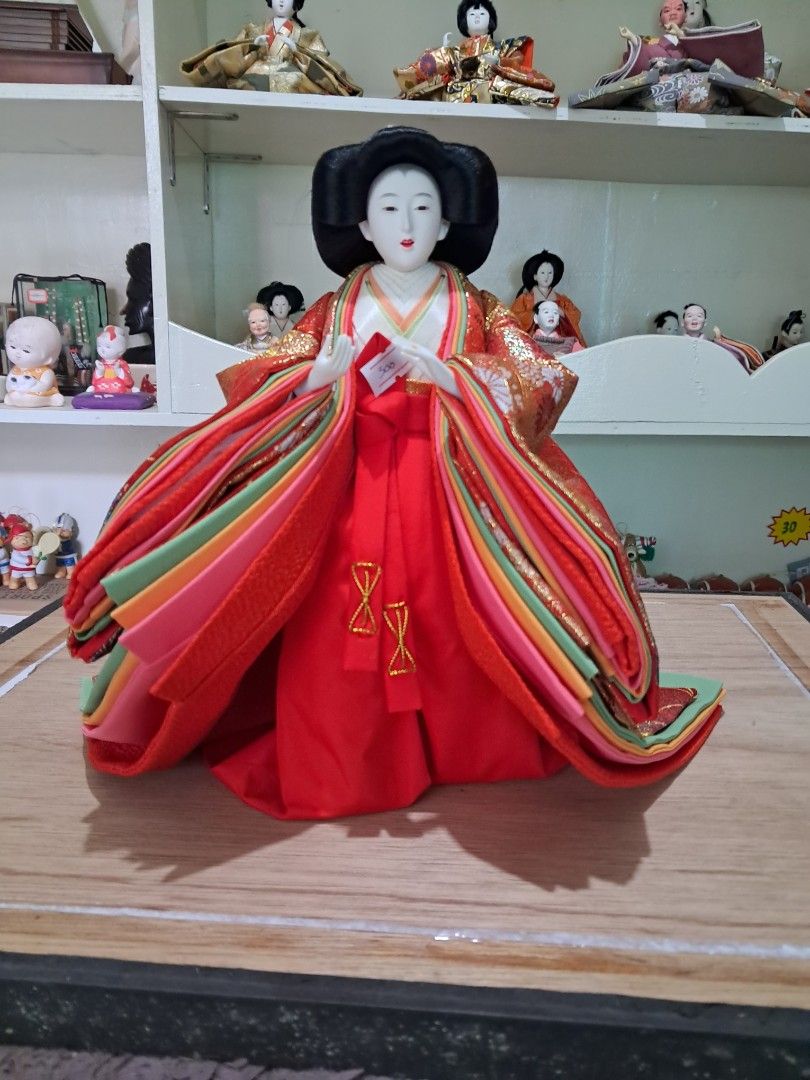 Doll (Category: Vintage Collectibles) located in Cavite. Submitted by secretjapansurplus (Listing ID 1467411686, Image 3). Description: for lalamove only.