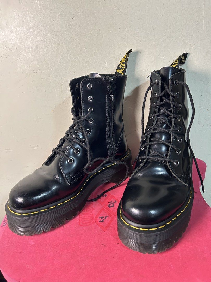 Dr Martens Jadon Smooth Leather Platform Boots (Category: Boots) located in Quezon City. Submitted by jjsurplus_23 (Listing ID 1467521340, Image 1). Description: Made in Thailand.