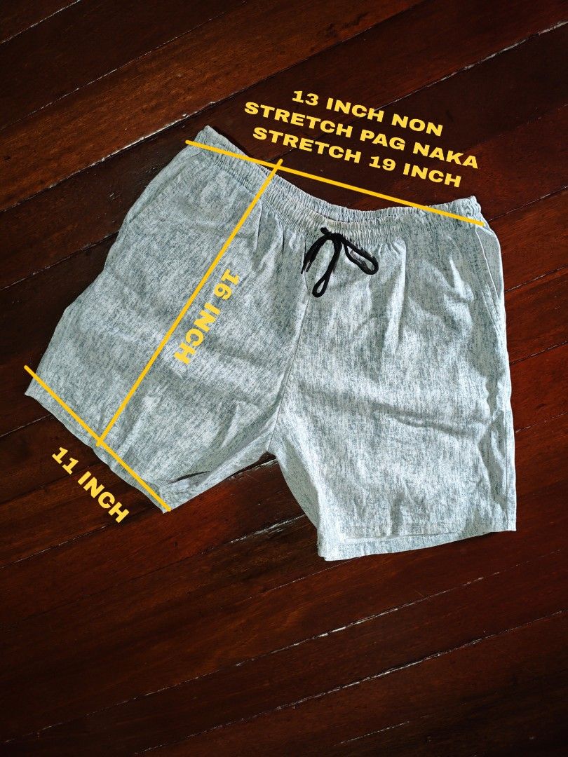 DRAWSTRING SHORTS (Category: Shorts) located in Manila. Submitted by xoien (Listing ID 1467479783, Image 2). Description: DRAWSTRING SHORTS conditions: 9/10 size: up to 32 waistline color: white, black/white, green ⏹️PRICE; 200 (3pcs na) 🟡may mga pattern design yan 🟡goods na goods for daily 🟡spandex/cotton tela 🟡3 pockets lahat yan 🟡hanggang pang size 32 waistline only 🟡maganda pang porma kasi above the knee 🟡color may be varie due lightni