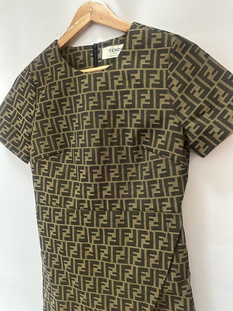 Dress Fendi Monogram (Category: Coats, Jackets and Outerwear) located in Bulacan. Submitted by groundloot727 (Listing ID 1467418249, Image 2). Description: .
