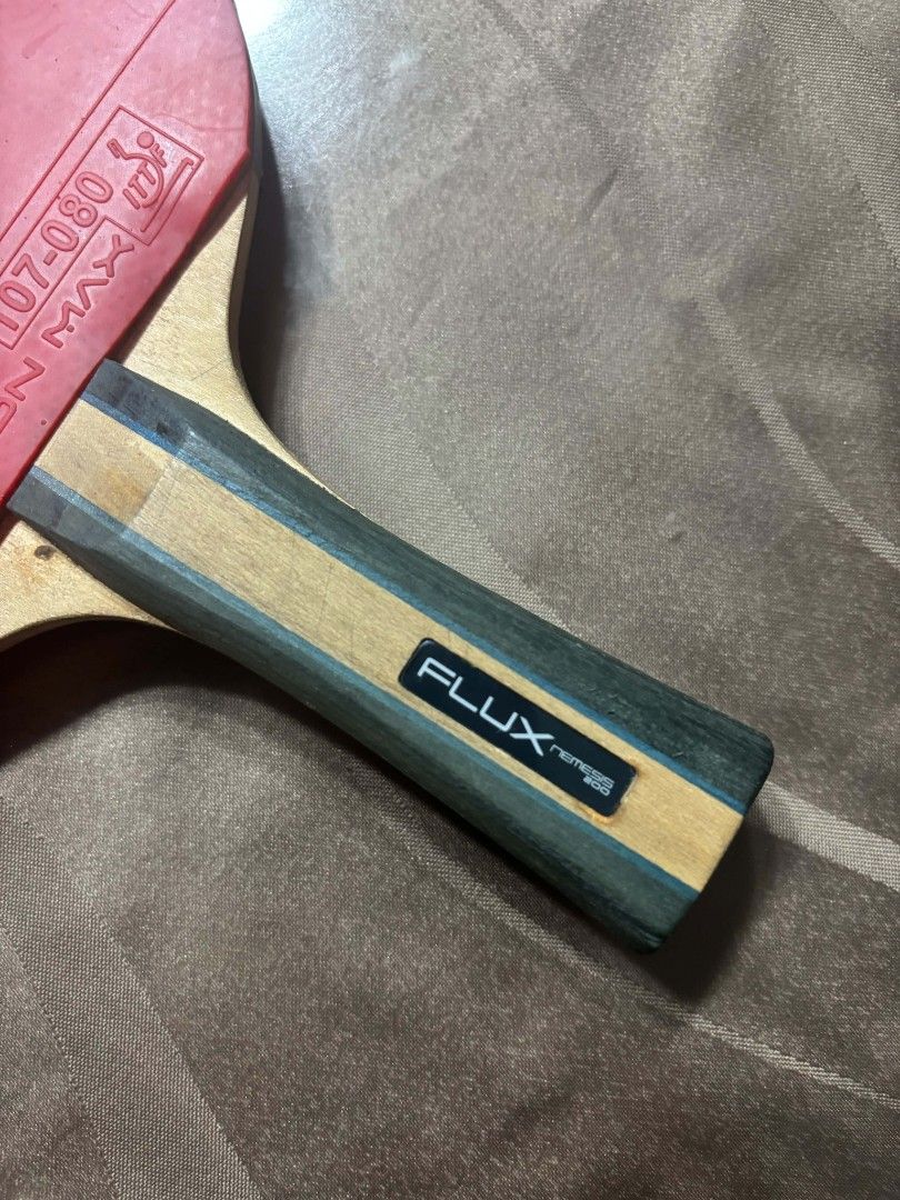 Dunlop Flux nemesis 200 (Category: Other Sports Equipment and Supplies) located in Batangas. Submitted by dracozz229 (Listing ID 1467389185, Image 1). Description: .