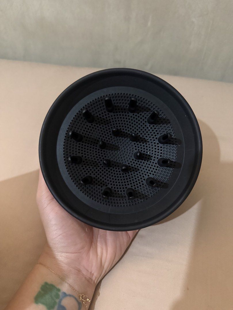 Dyson Nural Attachment (Diffuser) (Category: Hair) located in Quezon City. Submitted by ysailafrades (Listing ID 1467406328, Image 1). Description: Dyson Nural Attachment (Diffuser) Brand new, with box .
