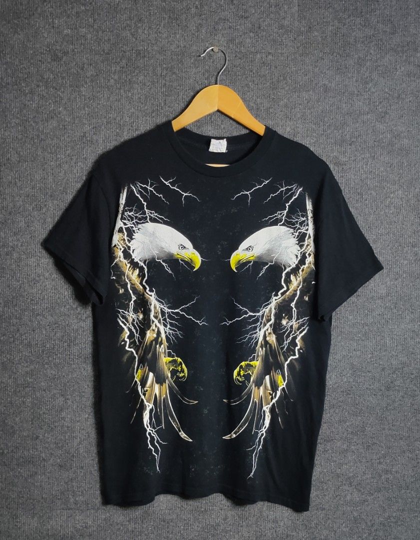 Eagle Graphic Tee Vintage Vibes (Category: Tshirts & Polo Shirts ) located in Bolinao. Submitted by tokiya. (Listing ID 1467448483, Image 1). Description: Graphic Tee Size Medium 20x28.