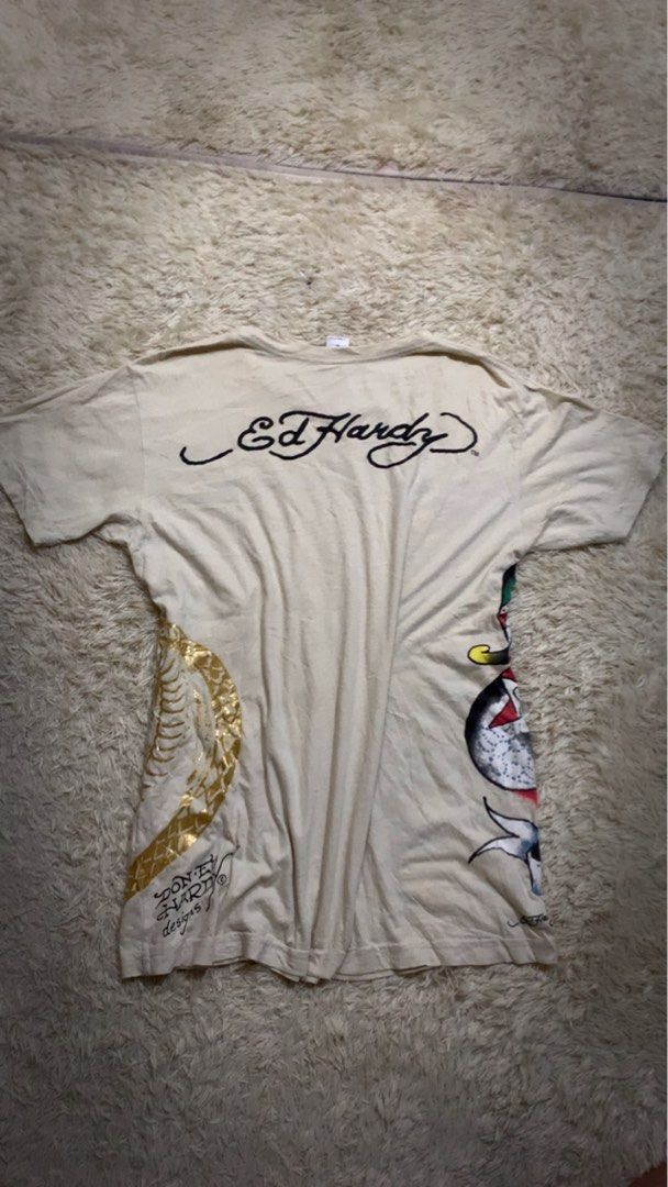 Ed hardy (Category: Tshirts & Polo Shirts ) located in Aloran. Submitted by cowskin_927 (Listing ID 1467595202, Image 2). Description: Edhardy Size small ontag Dimension 20 x 27.