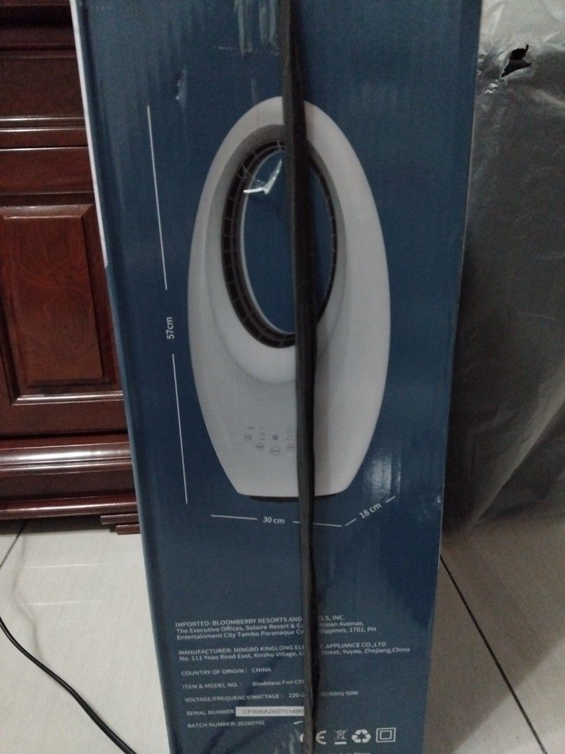 Electric Fan Bladeless Fan (Category: Fans) located in Manila. Submitted by cattss__ (Listing ID 1467487633, Image 3). Description: MOP: gcash + sf MOD: jnt or lalamove loc: tondo, manila No Return No Exchange.