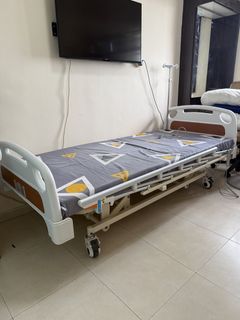 Electric Medical Hospital Bed with Blue Mattress, Furniture & Home ...