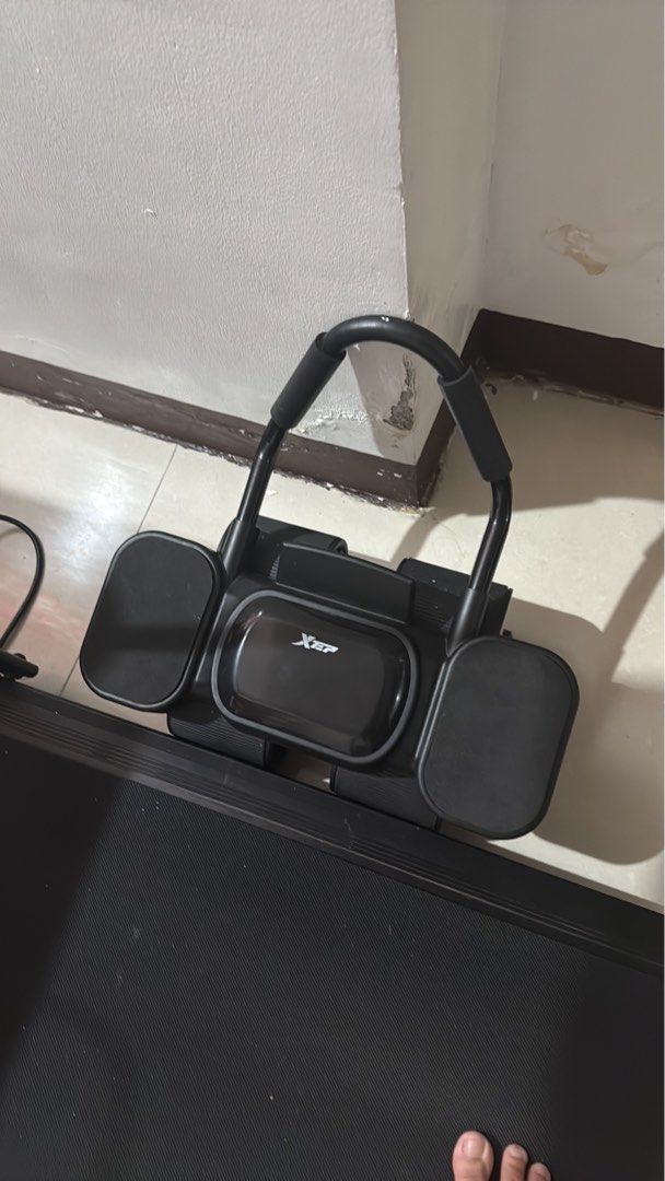 Electric treadmill (Category: Cardio & Fitness Machines) located in Paranaque City. Submitted by veronicagu_091 (Listing ID 1467440495, Image 1). Description: No issue the XTEP rolling abs will be free na po i can send the video of the treadmill.