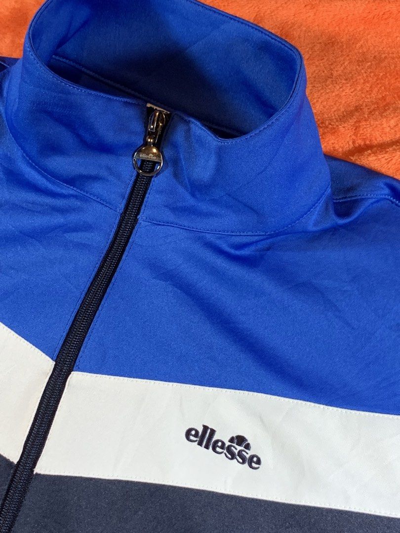 Ellesse windbreaker (Category: Activewear) located in Don Carlos. Submitted by buddysemaj (Listing ID 1467492232, Image 2). Description: .