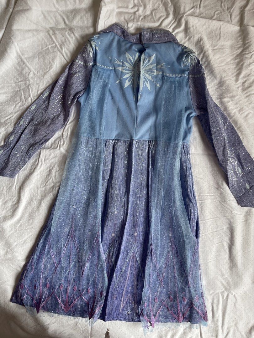 Elsa dress Disney 3-4T (Category: Babies & Kids Fashion) located in Quezon City. Submitted by scarlyshop01 (Listing ID 1467424676, Image 2). Description: Sf c/o to buyer Loc Pasay City .