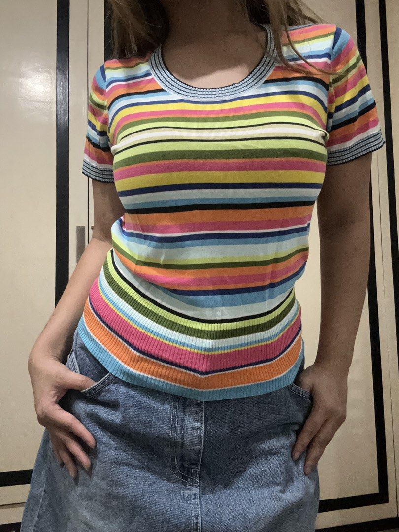 Espirit Stripes Top (Category: Shirts) located in Cavite. Submitted by lj.collection (Listing ID 1467408784, Image 3). Description: ✦ Best fits S-M ✦ Thrifted but I never wore it pa! Colors doesn’t suit me ✦ No issues.