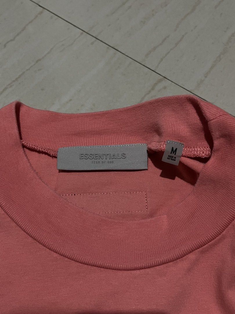Essentials Shirt (Category: Tshirts & Polo Shirts ) located in Talisay. Submitted by arabell21 (Listing ID 1467583277, Image 3). Description: Good as new condition Size M on tag Best fit Large-XL W23 L30 Color rate 9.5/10 No issue.
