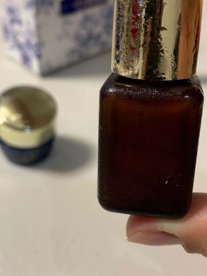 ESTĒE LAUDER SERUM, CREAM, AND MASCARA (Category: Face Care) located in Caloocan City. Submitted by ellethrifty (Listing ID 1467551853, Image 3). Description: USED THE SERUM AND CREAM 4X STILL FULL (FROM US) FOR THE MASCARA NEVER BEEN USE RFS: DECLUTTERING M:539 L:559 (SHIPPED).