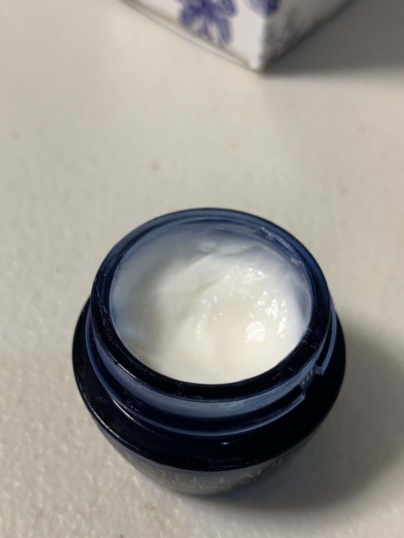 ESTĒE LAUDER SERUM, CREAM, AND MASCARA (Category: Face Care) located in Caloocan City. Submitted by ellethrifty (Listing ID 1467551853, Image 2). Description: USED THE SERUM AND CREAM 4X STILL FULL (FROM US) FOR THE MASCARA NEVER BEEN USE RFS: DECLUTTERING M:539 L:559 (SHIPPED).