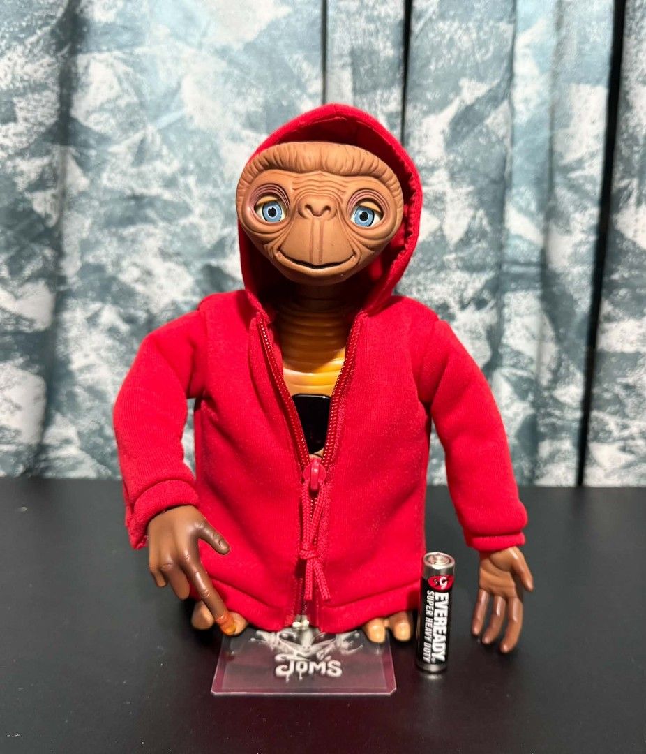 E.T. Furby (Category: Figurines & Statues) located in Cavite. Submitted by jomspaceship (Listing ID 1467380900, Image 1). Description: No Box / As is. Good as new si E.T. Displayed / as is. 11k Pick-up / Lalamove. Cavite City 📍.