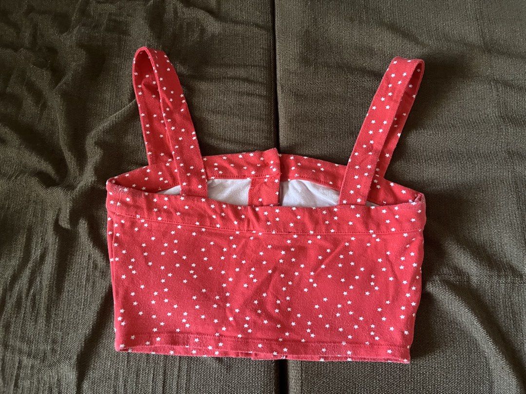 F21 polka dots crop top (Category: Sleeveless) located in Paranaque City. Submitted by colsness (Listing ID 1467472838, Image 2). Description: Never used Forever stored in the cabinet Rfs : can’t use anymore.