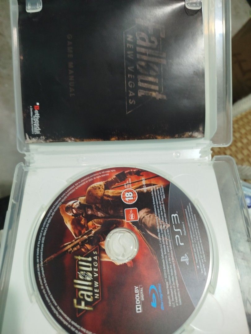 Fallout New Vegas PS3 Game (Category: PlayStation) located in Subic. Submitted by regiedaniel01 (Listing ID 1467512965, Image 2). Description: - Title: Fallout New Vegas - Platform: PlayStation 3 (PS3) - Region: Region 2 PAL - Genre: Open-world RPG / Post-apocalyptic shooter - Inclusions: Original case, game disc, and manual - Condition: Decent shape, tested and working.
