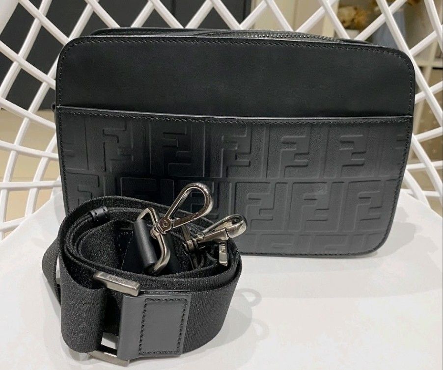 Fendi Black Crossbody Bag (Category: Luxury Bags & Wallets) located in Baliuag. Submitted by celmarksboutiqueonline (Listing ID 1430137046, Image 2). Description: Guaranteed Authentic or your money back Can be used as sling or clutch bag.