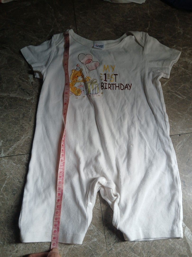 First birthday onesie (Category: Babies & Kids Fashion) located in Manila. Submitted by murangmura (Listing ID 1467448397, Image 3). Description: cm posted stretchy.