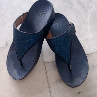 (Category: ) located in . Submitted by wewearwhat (Listing ID 1467477099, Image 1). Description: .