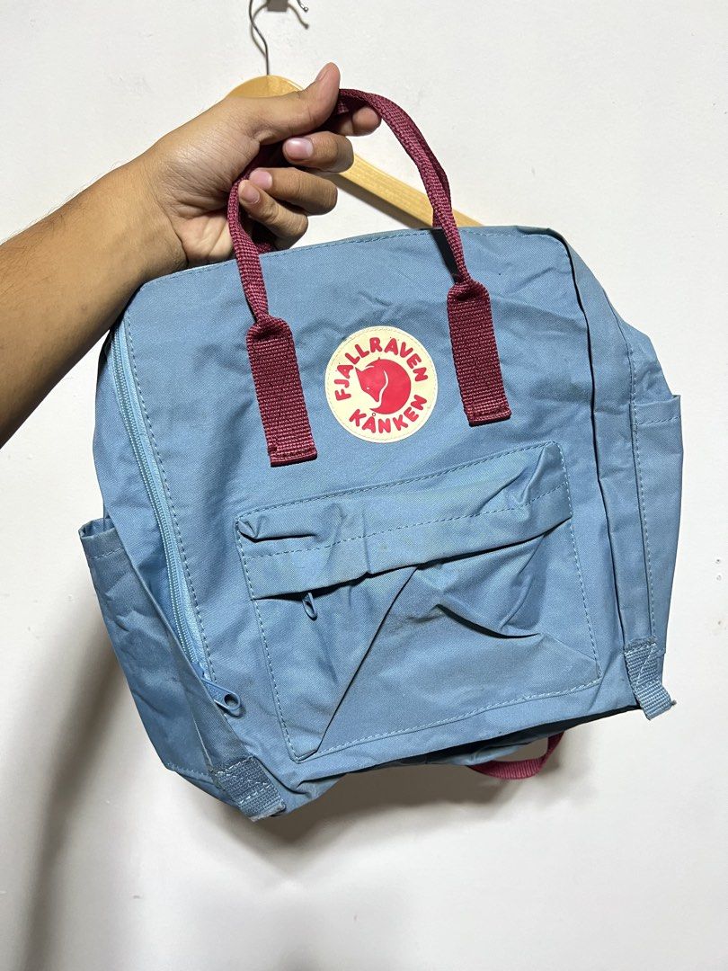 FJALRAVEN BACKPACK (Category: Luxury Bags & Wallets) located in Compostela. Submitted by kimoykimoy (Listing ID 1467391160, Image 3). Description: 🔘FJÄLLRÄVËN KÄNKËN BAGPACK🔘 Width: 16" Legth: 14" Color rate & Condition: 9.8/10 Issue: Dirt stain, Need wash *Nylon Fabrics, Patched logo, With 2 working zippers Authentic/Legit Location: Compostela, Davao de Oro, Mindanao Disclaimer: Not affiliated with any of the brands or company posted, and this