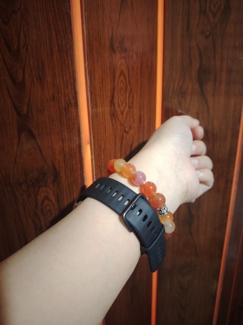 Floating Red Agate Beaded Bracelet with Jade Spacer (Category: Bracelets) located in Caloocan City. Submitted by cherishedfinds (Listing ID 1467539344, Image 2). Description: - Natural floating red agate stone bracelet - With Jade spacer - Note: Some beads may have slight imperfections in shape, roundness, or surface details. These are normal characteristics. - Spend 500, get a freebie 🎁 You may add items from my other listings 💯 Note: Minimum 