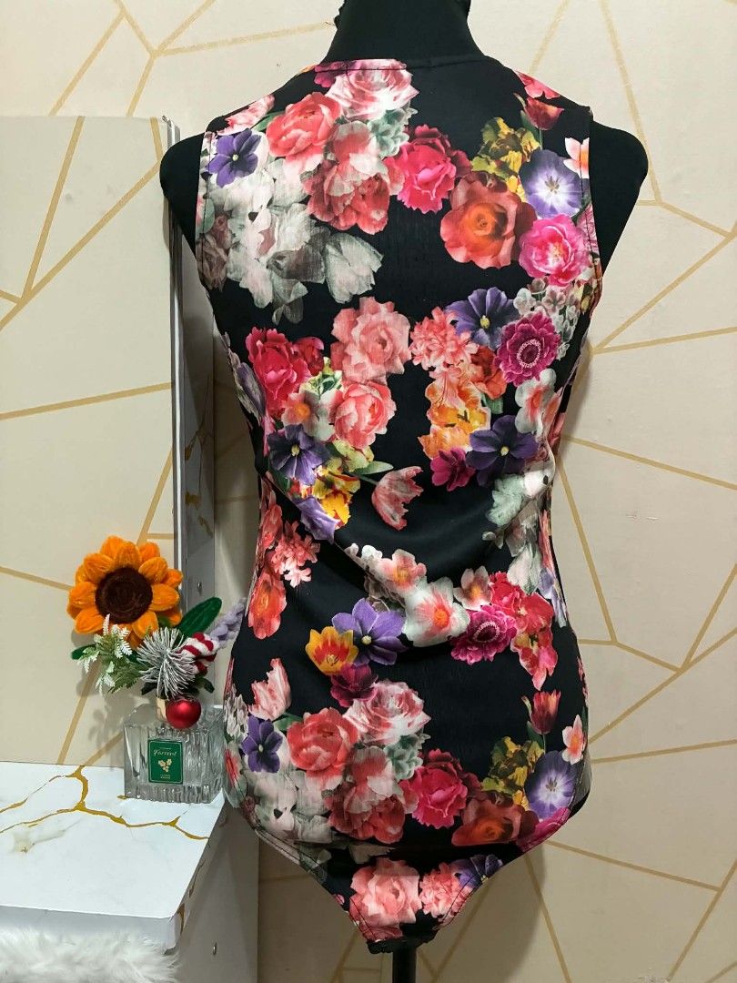 Floral Bodysuit - Size: 8 (Category: Others Tops) located in Manila. Submitted by jollyann_b1990 (Listing ID 1467442002, Image 2). Description: .