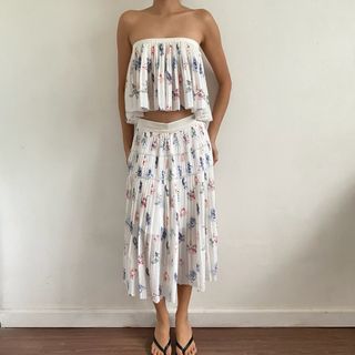 (Category: ) located in . Submitted by luv__vintage (Listing ID 1467471122, Image 1). Description: .