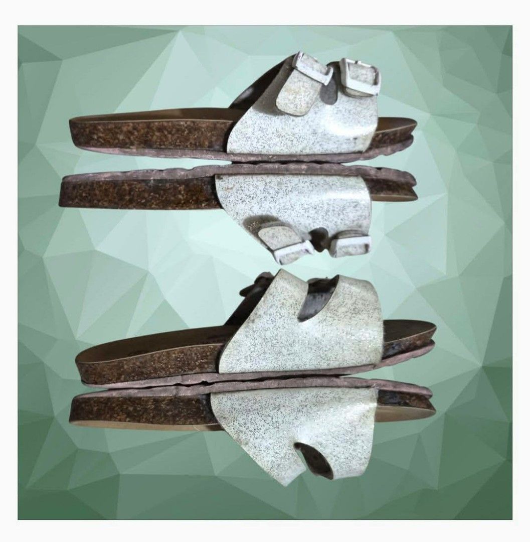 Florsheim slippers (Category: Slippers and slides) located in Paranaque City. Submitted by calm_youngstore7 (Listing ID 1467382541, Image 2). Description: Florsheim dual-strap cork-footbed slide sandals in a light textured finish with double buckle closures. Please see posted pictures for dimensions/size..