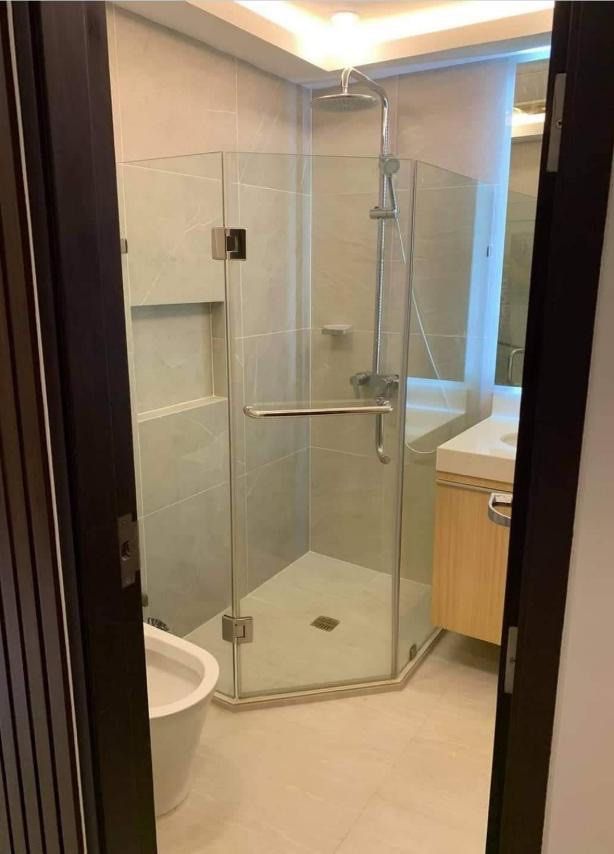 💥PARK WEST BGC - 2 Bedroom FOR LEASE💥 (Category: Apartments & Condos) located in Manila. Submitted by alyaranon (Listing ID 1467388352, Image 1). Description: 💥FOR LEASE💥 🔺PARK WEST BGC🔺 Location: 7th Avenue corner 36th Street, Bonifacio Global City, Taguig City * Property Type: 2-Bedroom Residential Condominium (used to be a 3-Bedroom, converted to a 2-Bedroom) * Unit Location: 37th Floor * Unit Details: Unit 37C * Floor Area: 108 sq.m. * 