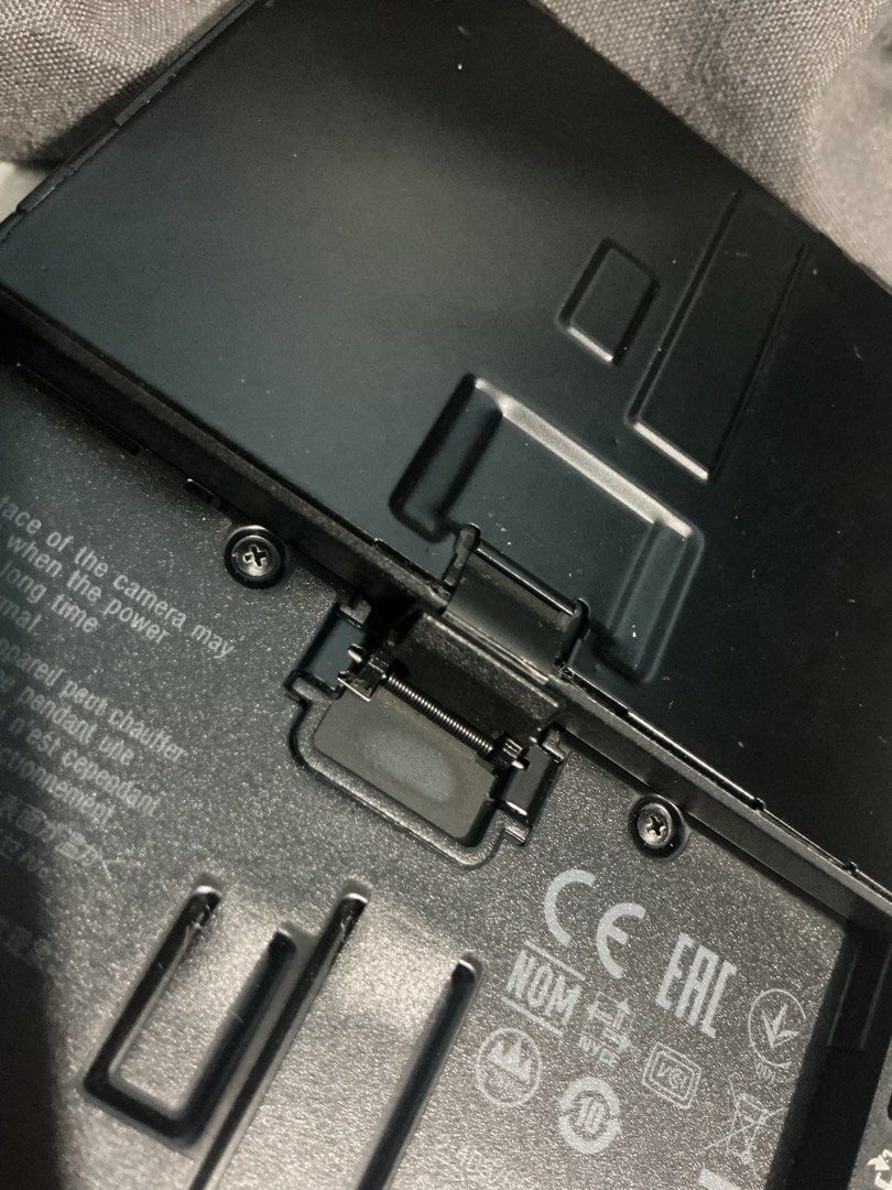 For parts! Fs sony wx500 (Category: Cameras) located in Manila. Submitted by freecat_22bb9f (Listing ID 1467363359, Image 3). Description: Issue : lcd clipping No power Inclusion : Charger Battery Sd card • Sensor: 18.2MP 1/2.3-type Exmor R CMOS sensor • • Lens: ZEISS Vario-Sonnar T* 30x optical zoom (24–720mm equivalent) • Image Processor: BIONZ X • • Display: 3.0-inch 180-degree tiltable TFT LCD • • Video: Full HD 1920 x 1080 up to 60p (support