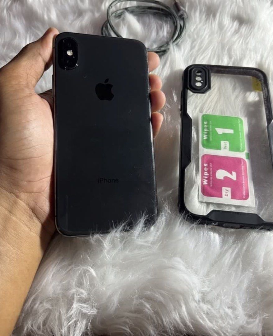 FOR SALE (Category: iPhone X Series) located in Manila. Submitted by quickstone-368c (Listing ID 1467503131, Image 2). Description: Honest Issue agad ! • No FacelD • No True Tone • Dead Pixel LCD Upper part (No Ghost Touch) • Pinkish shade sa LCD Left side - minsan nawawala Secondhand not Brandnew Sale Only Factory Unlock (No Sim Restrictions) Clean iCloud unli reset CH/A Variant iOS 16.7.11 Battery Health 85% Physical Appearance 9.3/10 Check upo